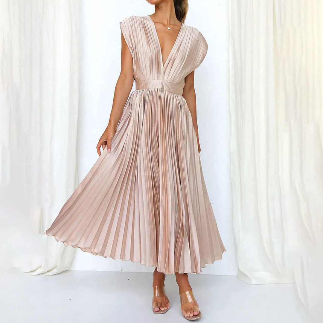 Warren | Stylish Sleeveless V-Neck Dress