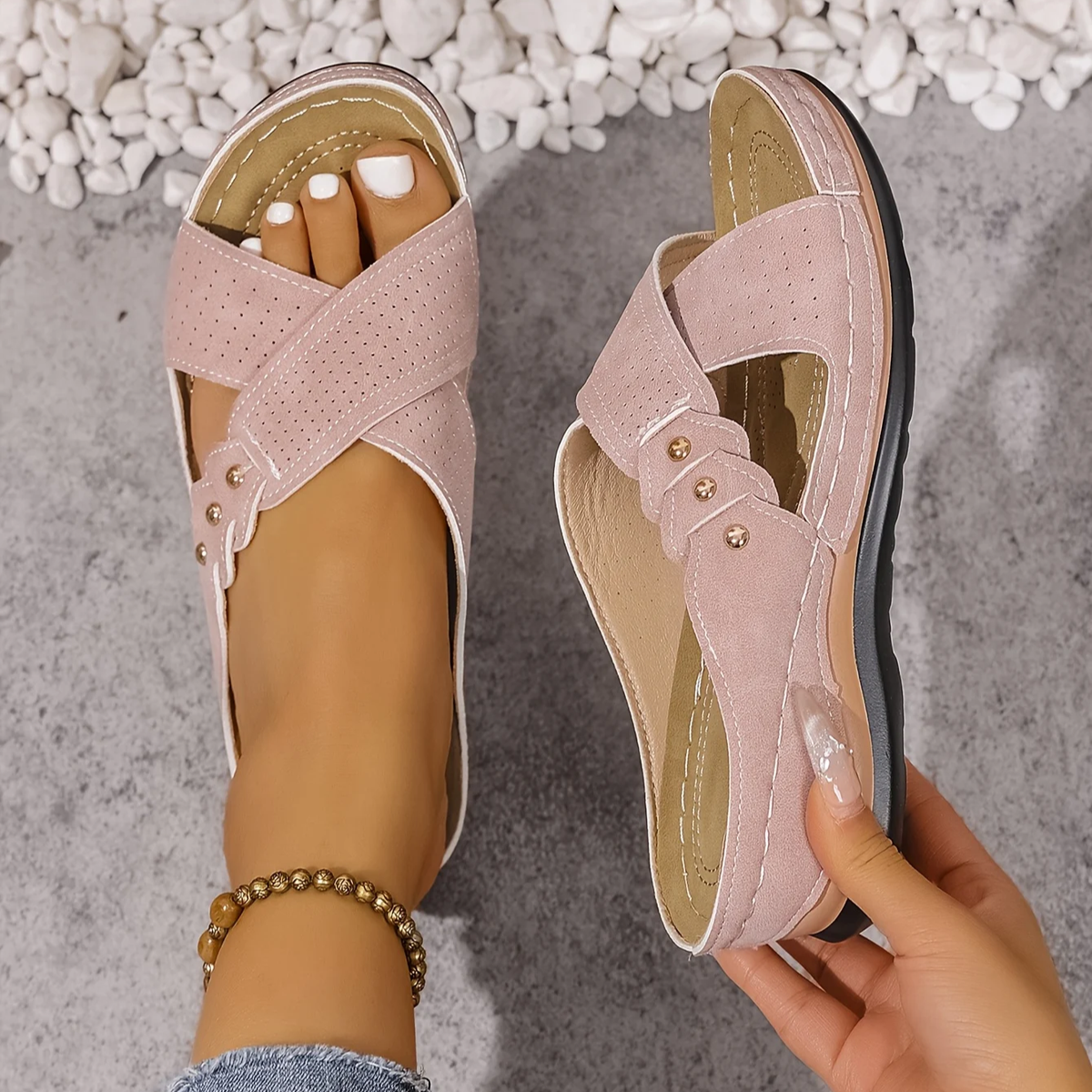 Ezera | Stylish cushioned Wedge Sandals