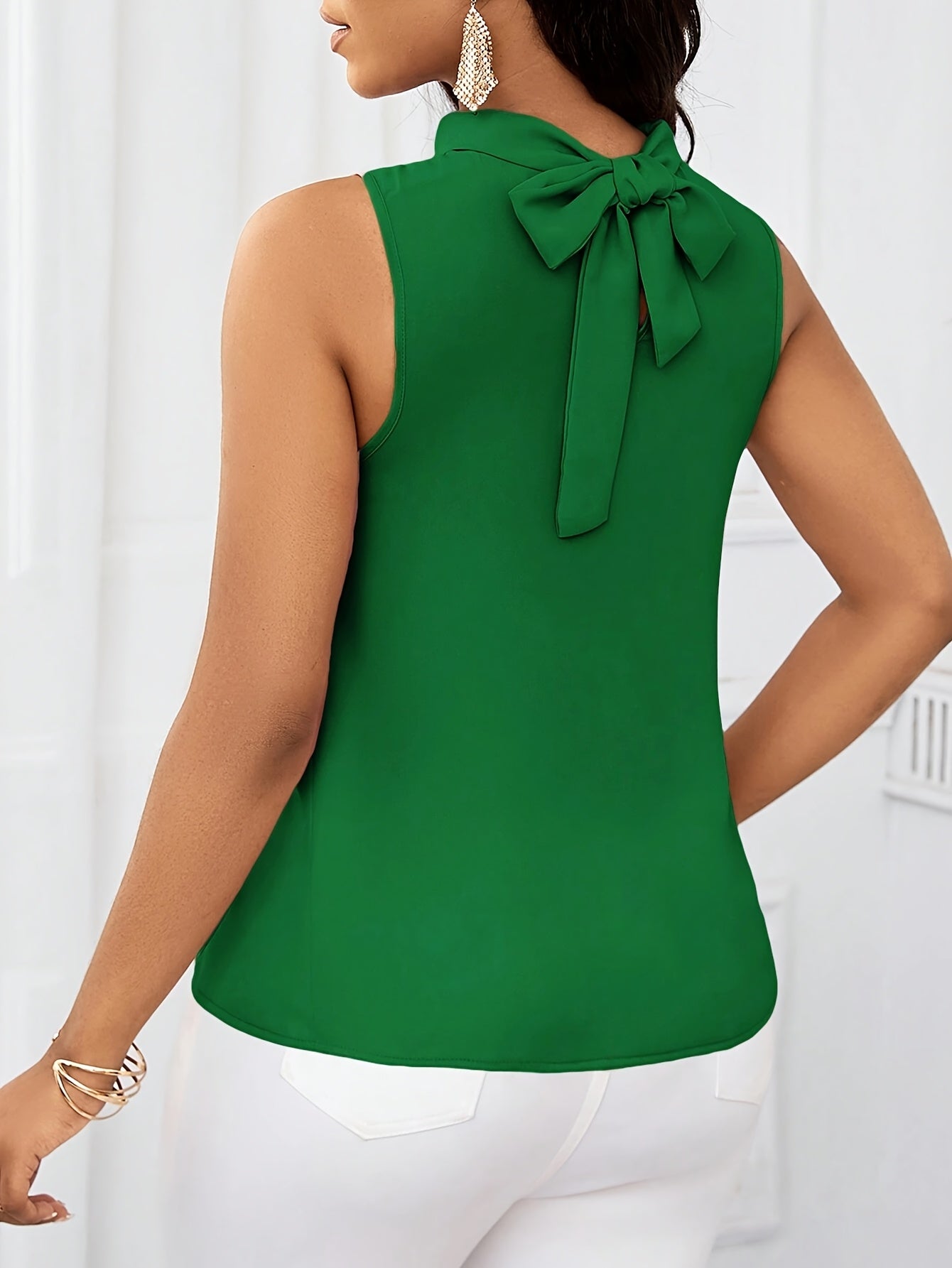 Willa | Bow-Neck Sleeveless Blouse