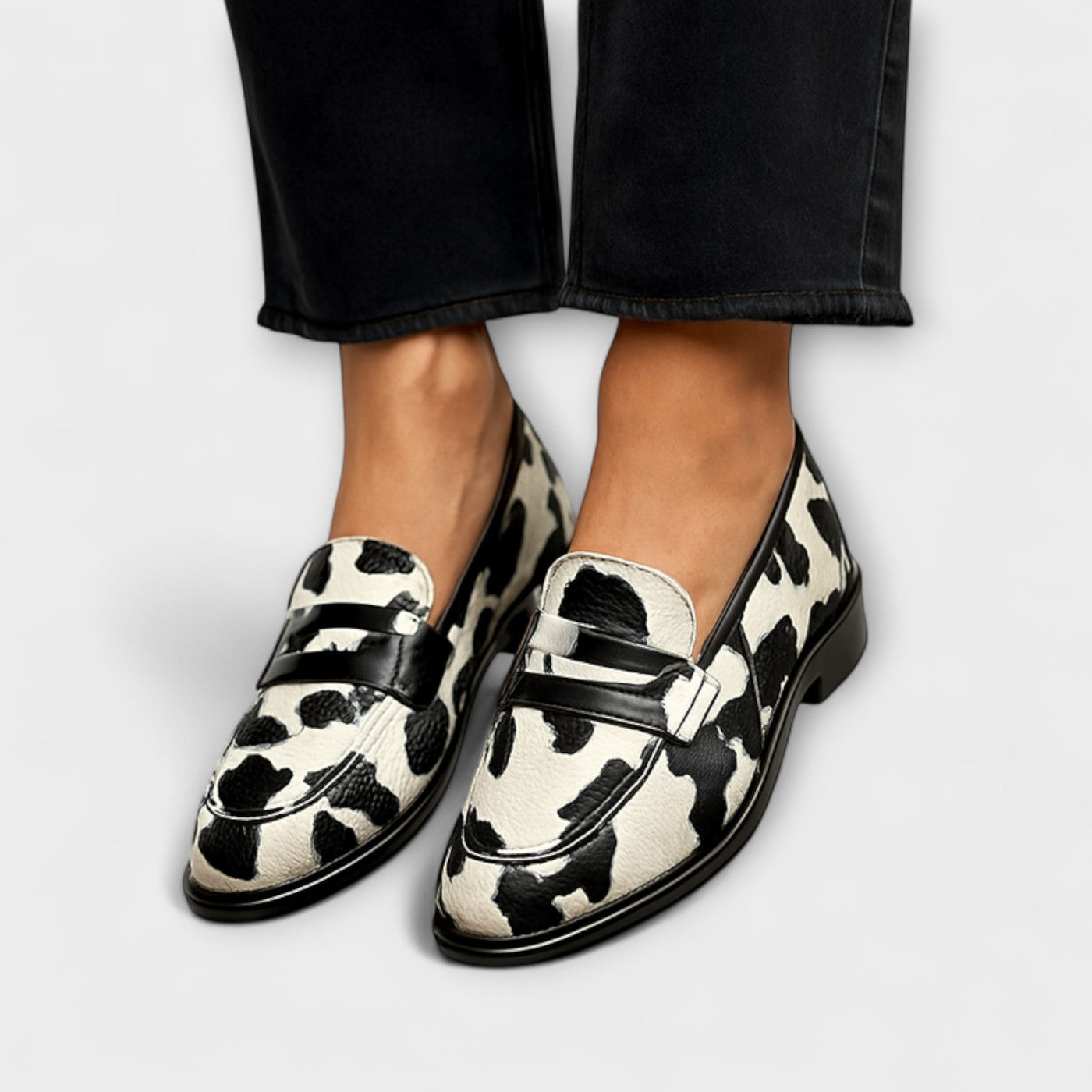 Warren | Classic Cow Design Statement Loafer