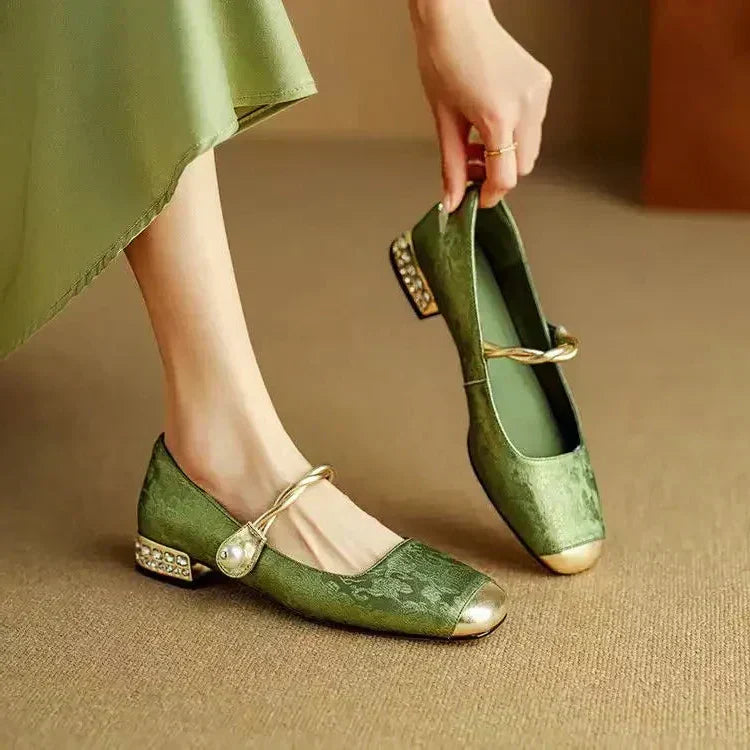 Warren | Vintage Braided Pearl Strap Shoes