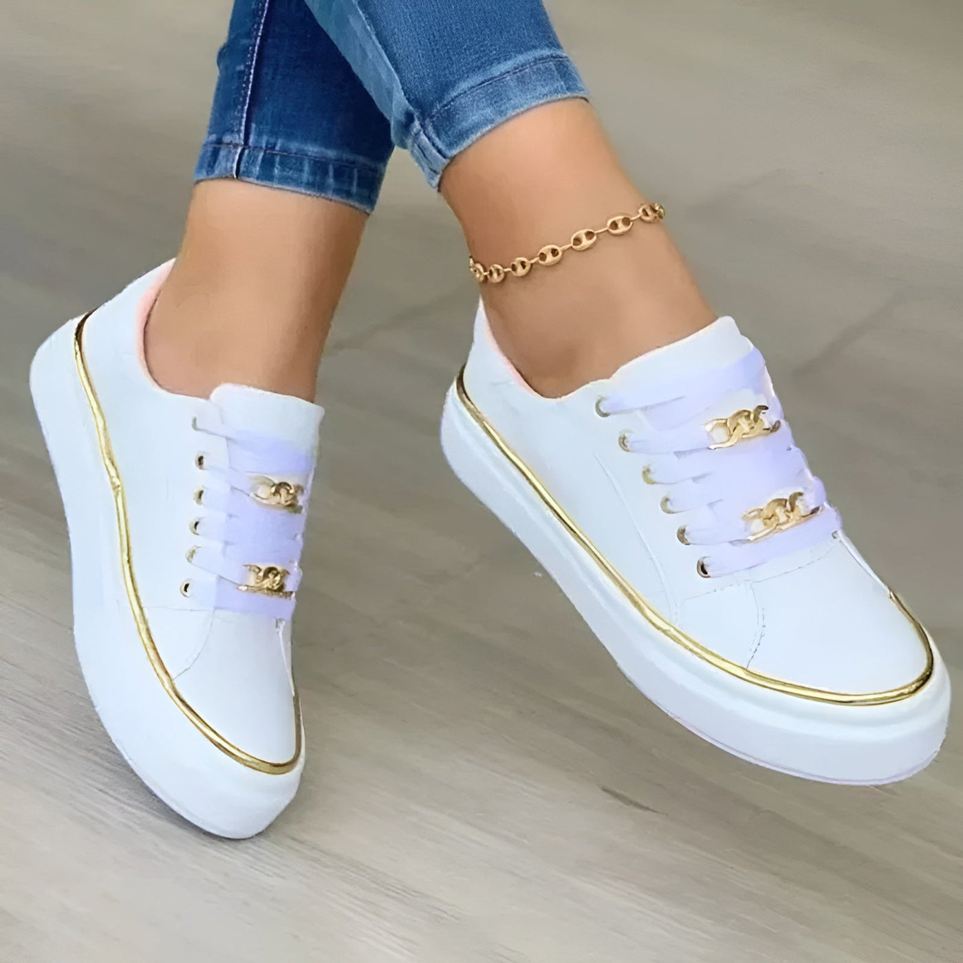 Warren | Metallic Accent Lace-Up Sneaker